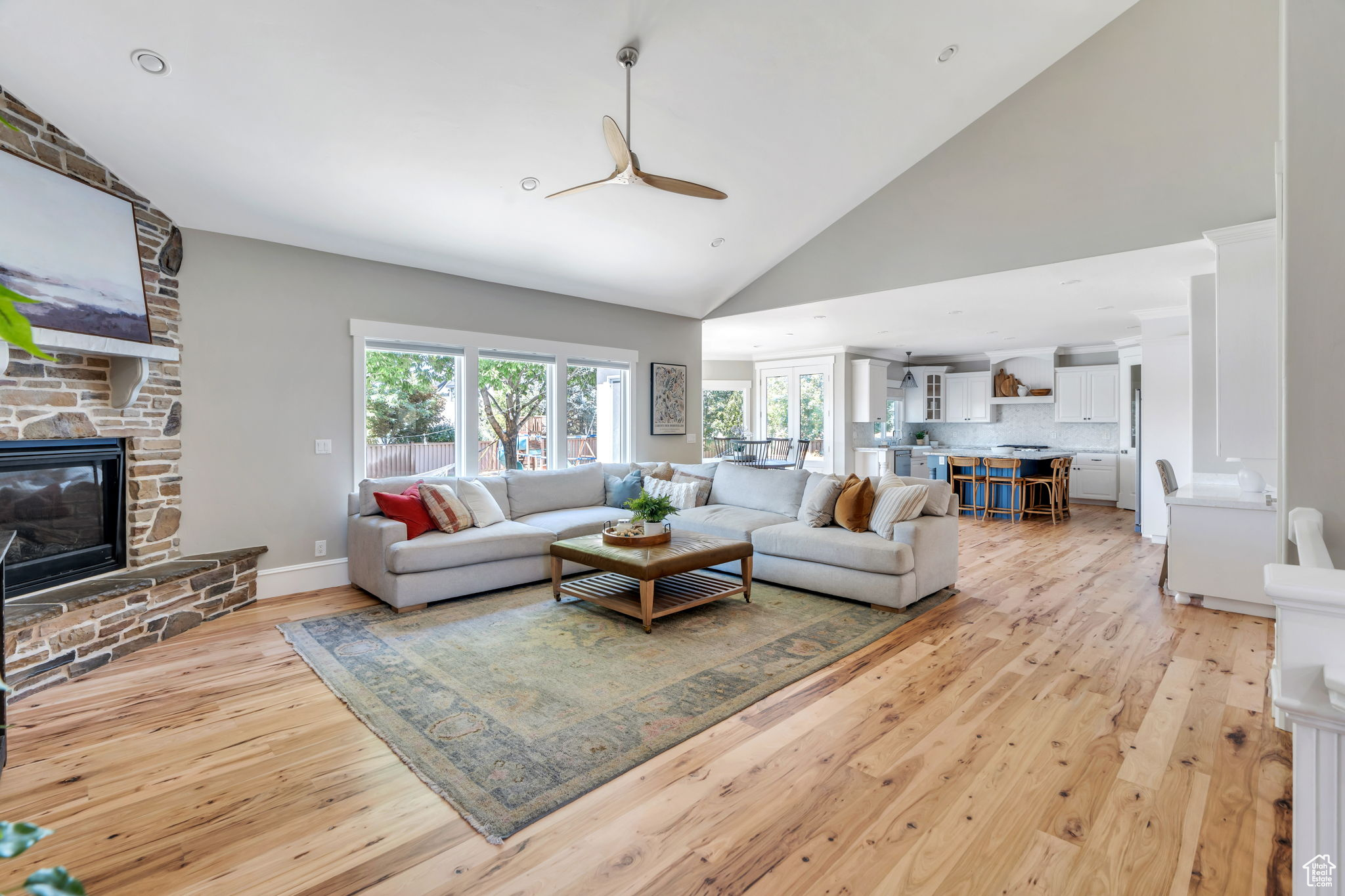 PINNACLE ESTATES - Residential