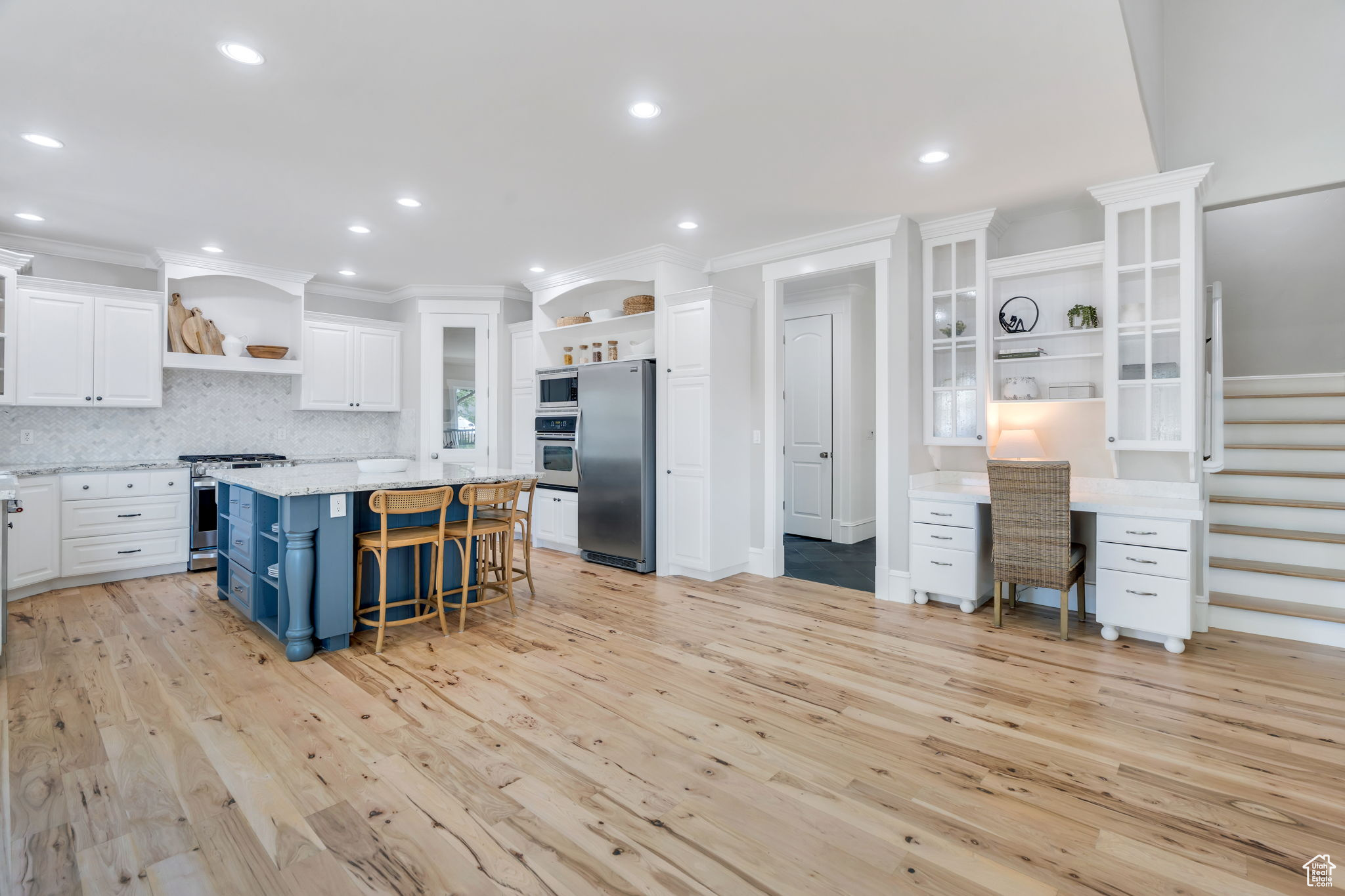 PINNACLE ESTATES - Residential