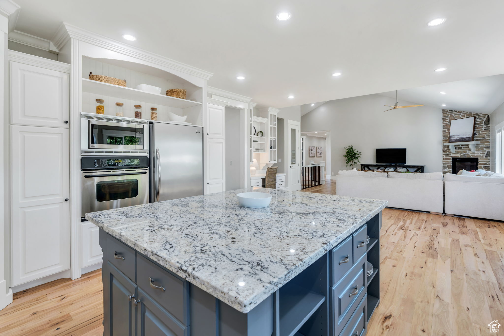 PINNACLE ESTATES - Residential