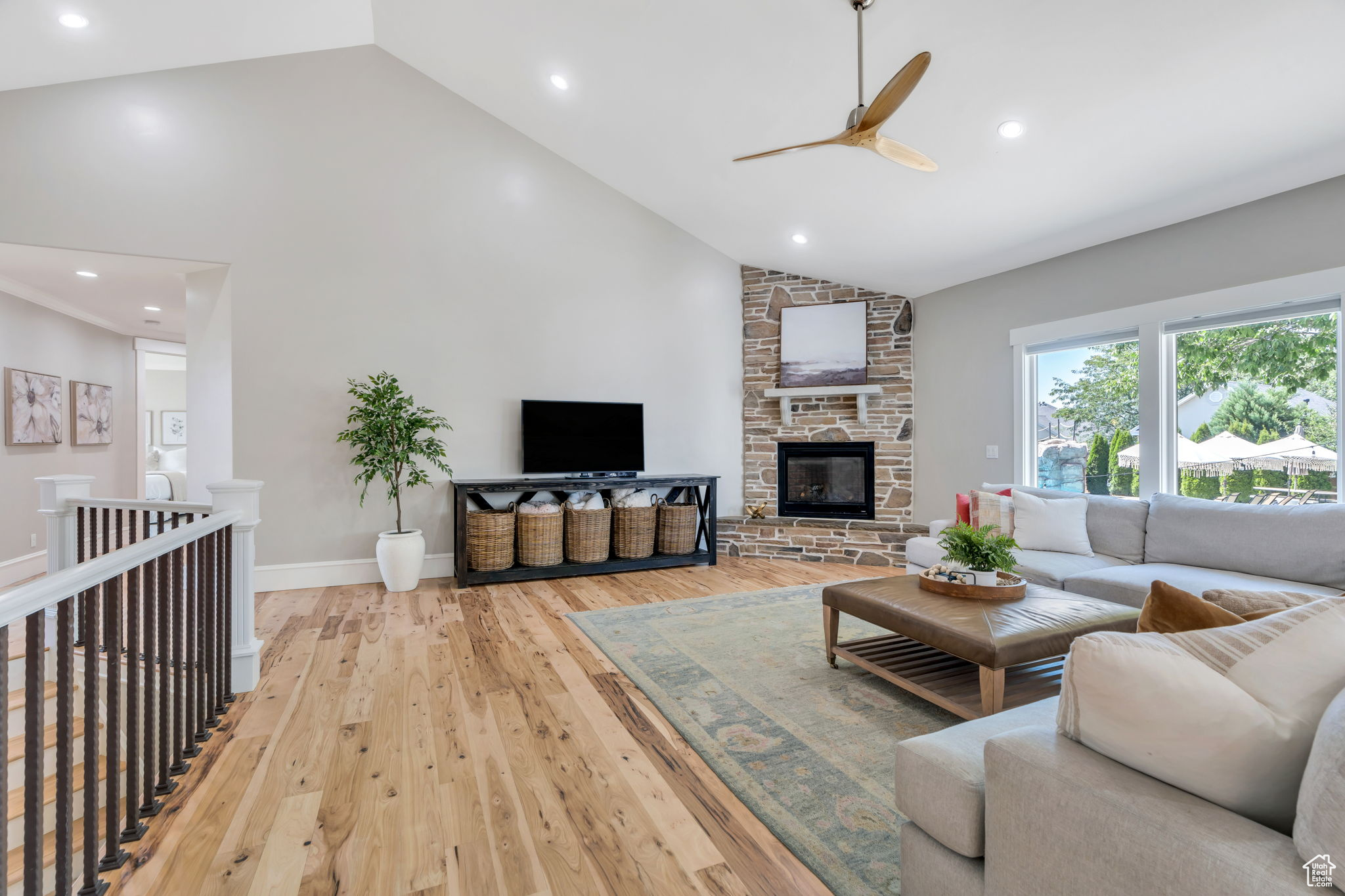PINNACLE ESTATES - Residential
