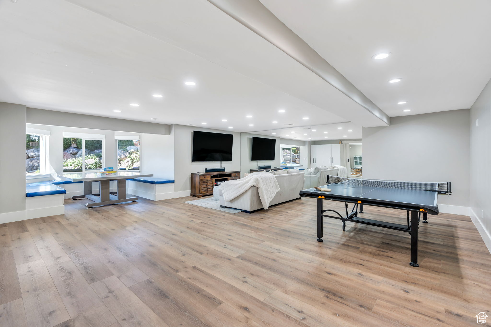PINNACLE ESTATES - Residential