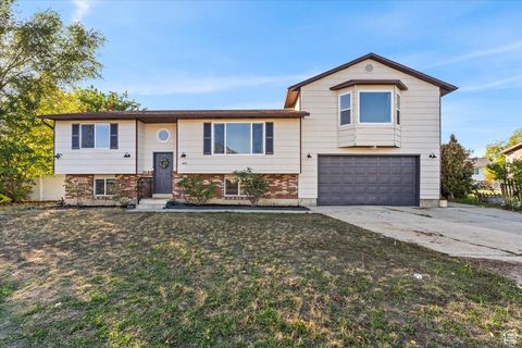 Photo of 819 W 2300 N, Provo, UT 84604 (MLS # 2119077)