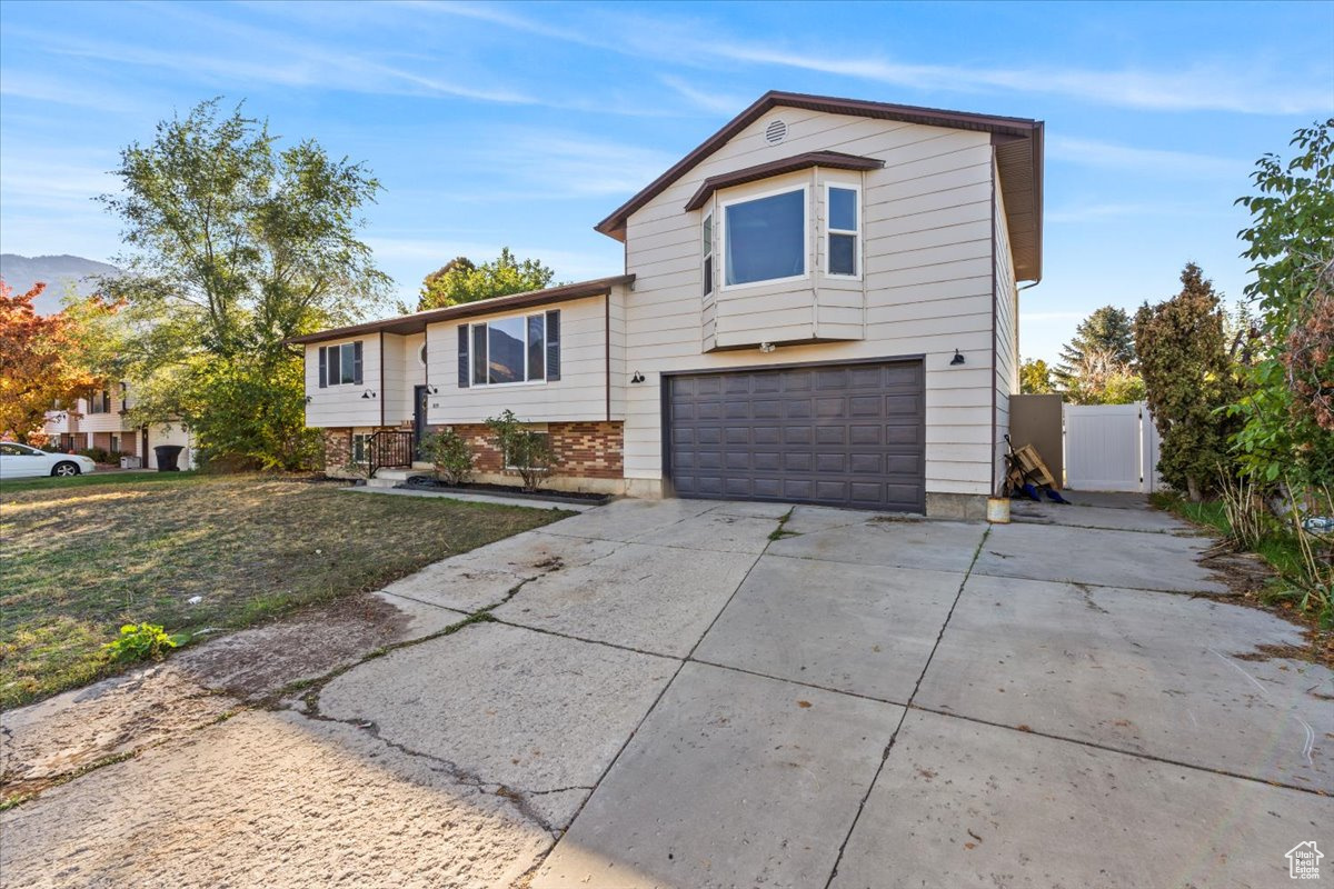 HERITAGE HEIGHTS - Residential