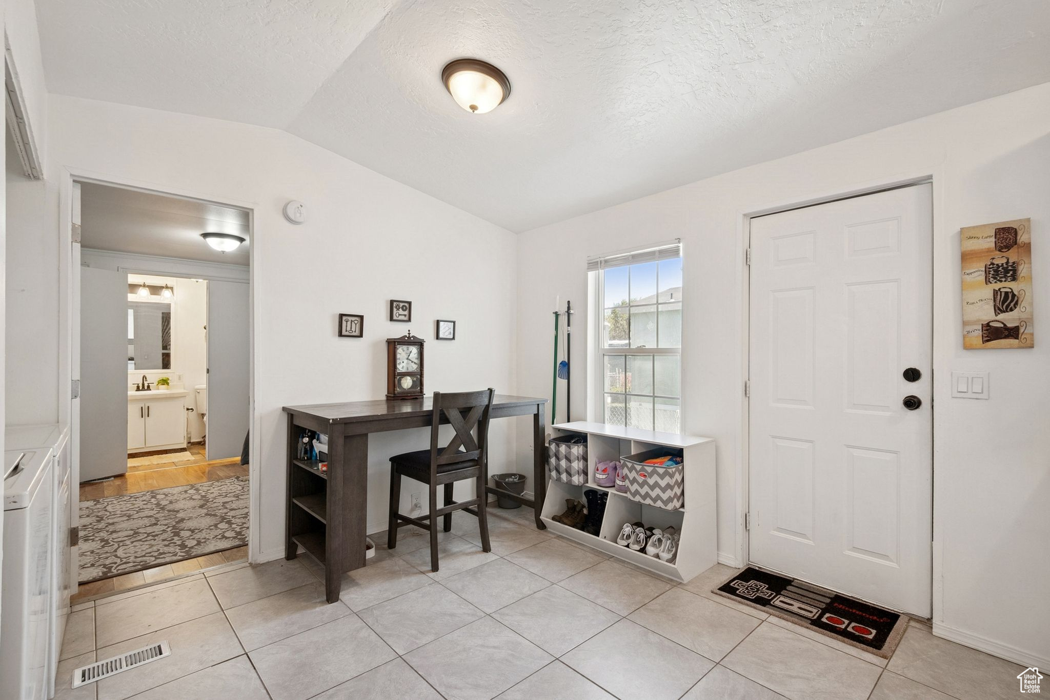 MEADOWS OAKS - Residential