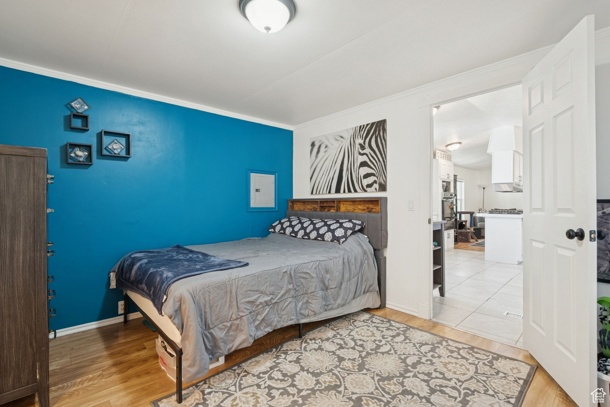 MEADOWS OAKS - Residential