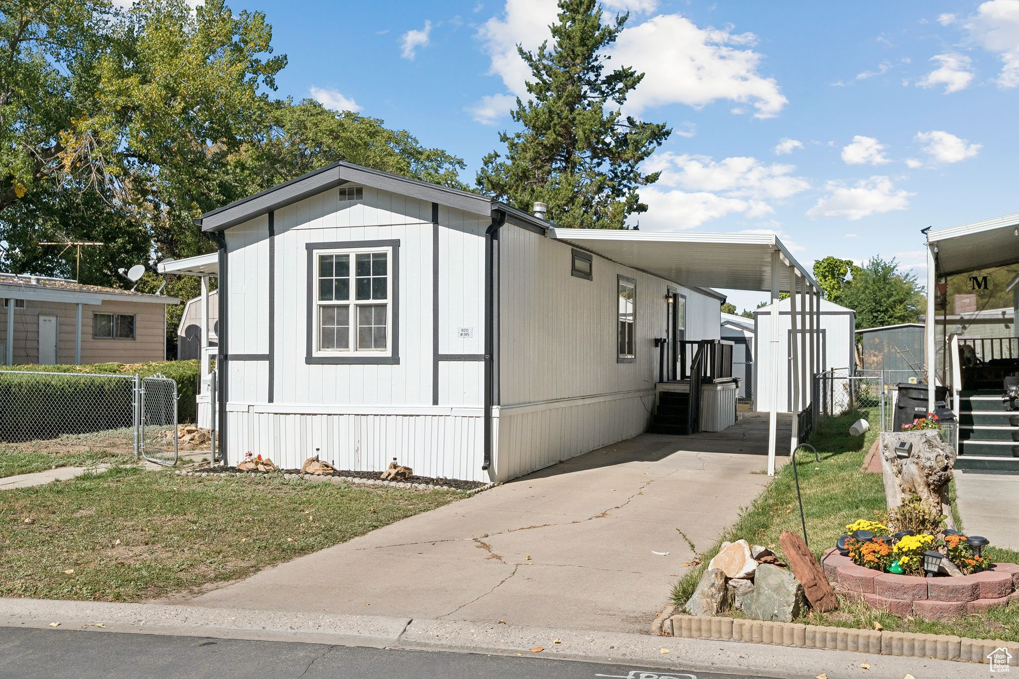 MEADOWS OAKS - Residential