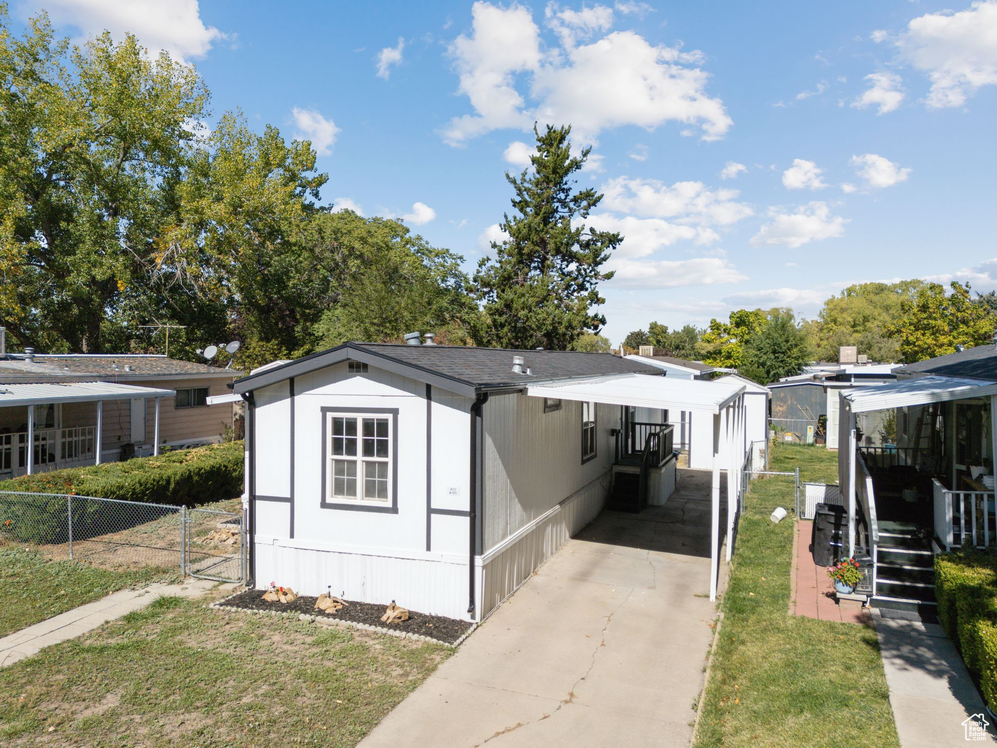 MEADOWS OAKS - Residential