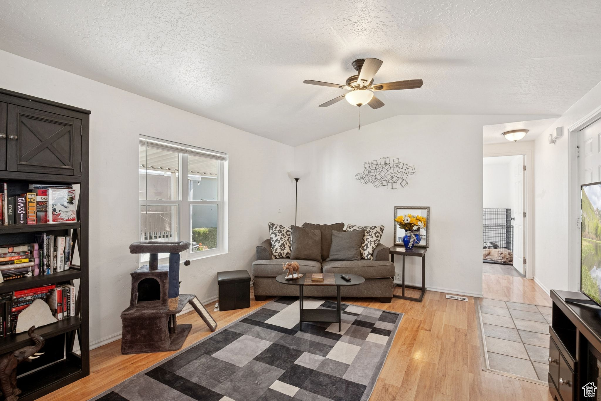 MEADOWS OAKS - Residential