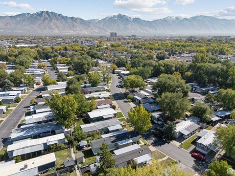 Tiny photo for 820 W BIG MOUNTAIN MTN, Taylorsville, UT 84123 (MLS # 2117664)