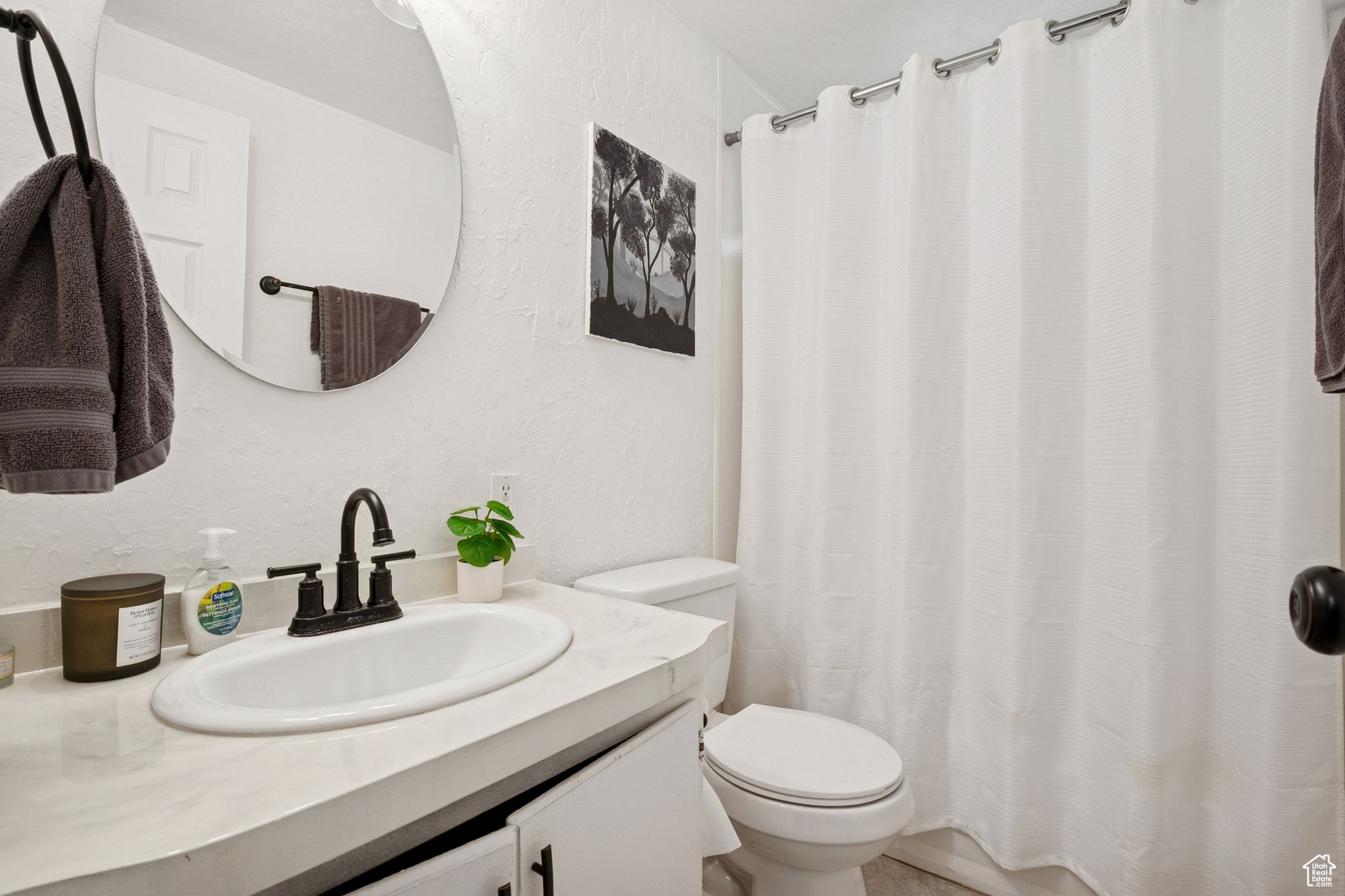 MEADOWS OAKS - Residential