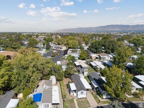 Tiny photo for 820 W BIG MOUNTAIN MTN, Taylorsville, UT 84123 (MLS # 2117664)