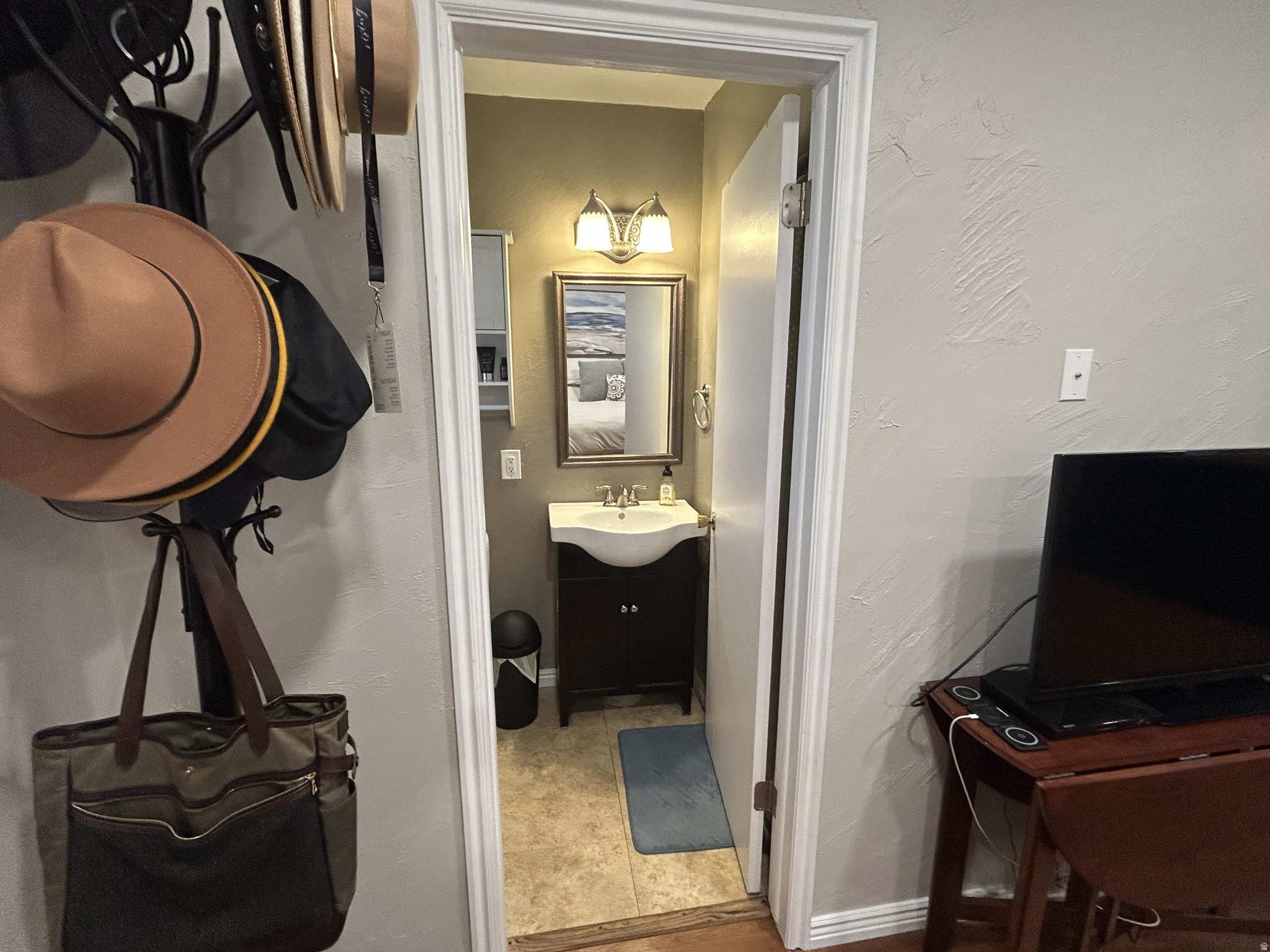 CAMELOT - Residential