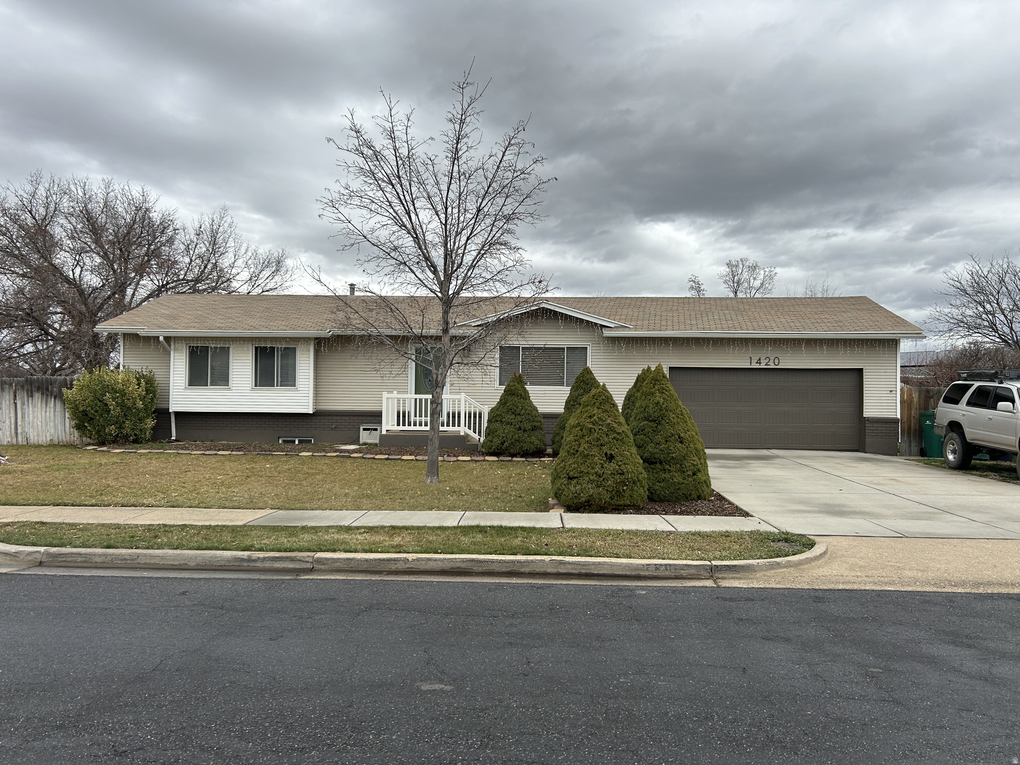 CAMELOT - Residential