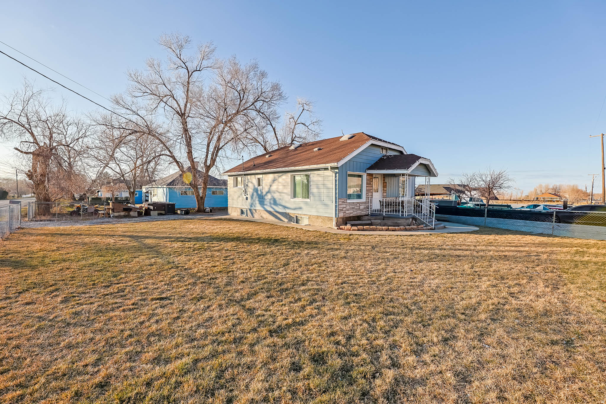 LAKE POINT - Residential