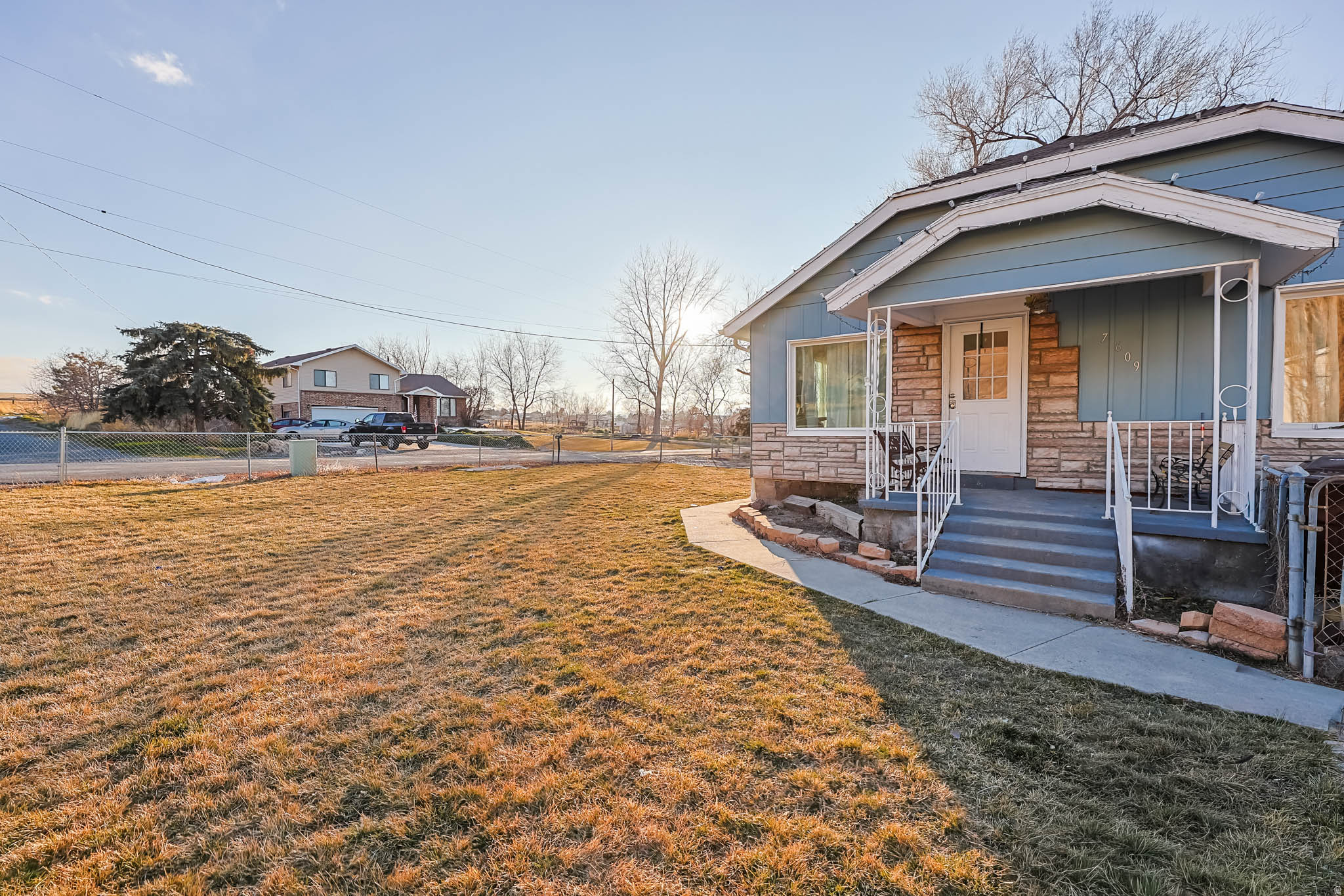 LAKE POINT - Residential