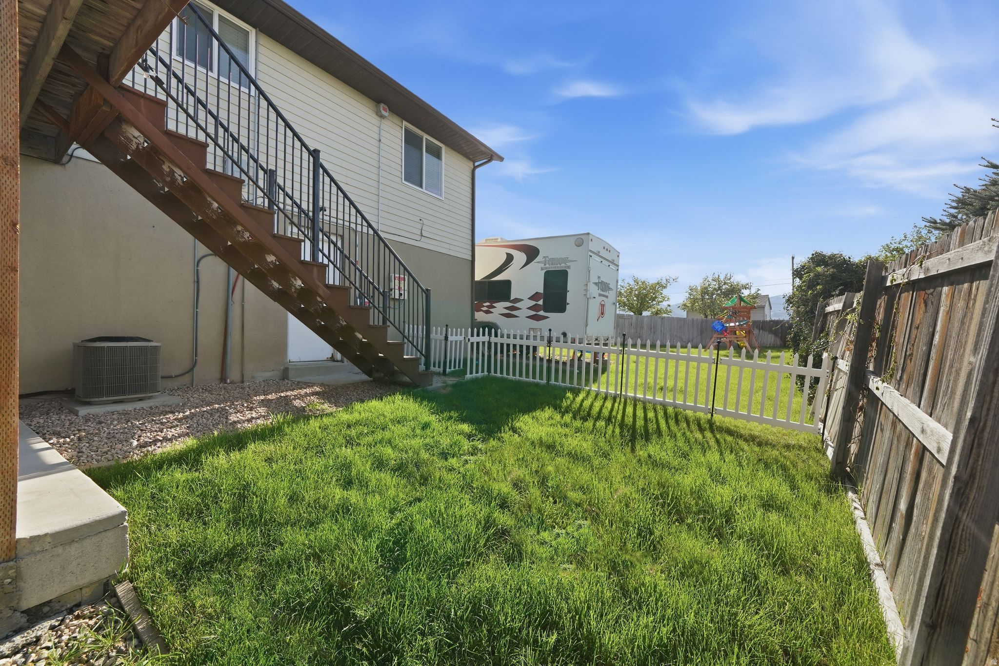 CREEKVIEW - Residential