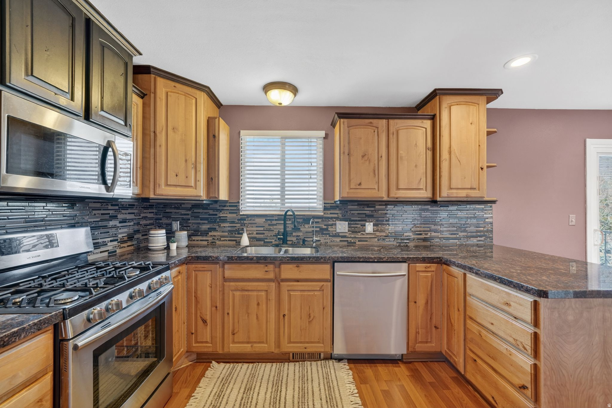 CREEKVIEW - Residential