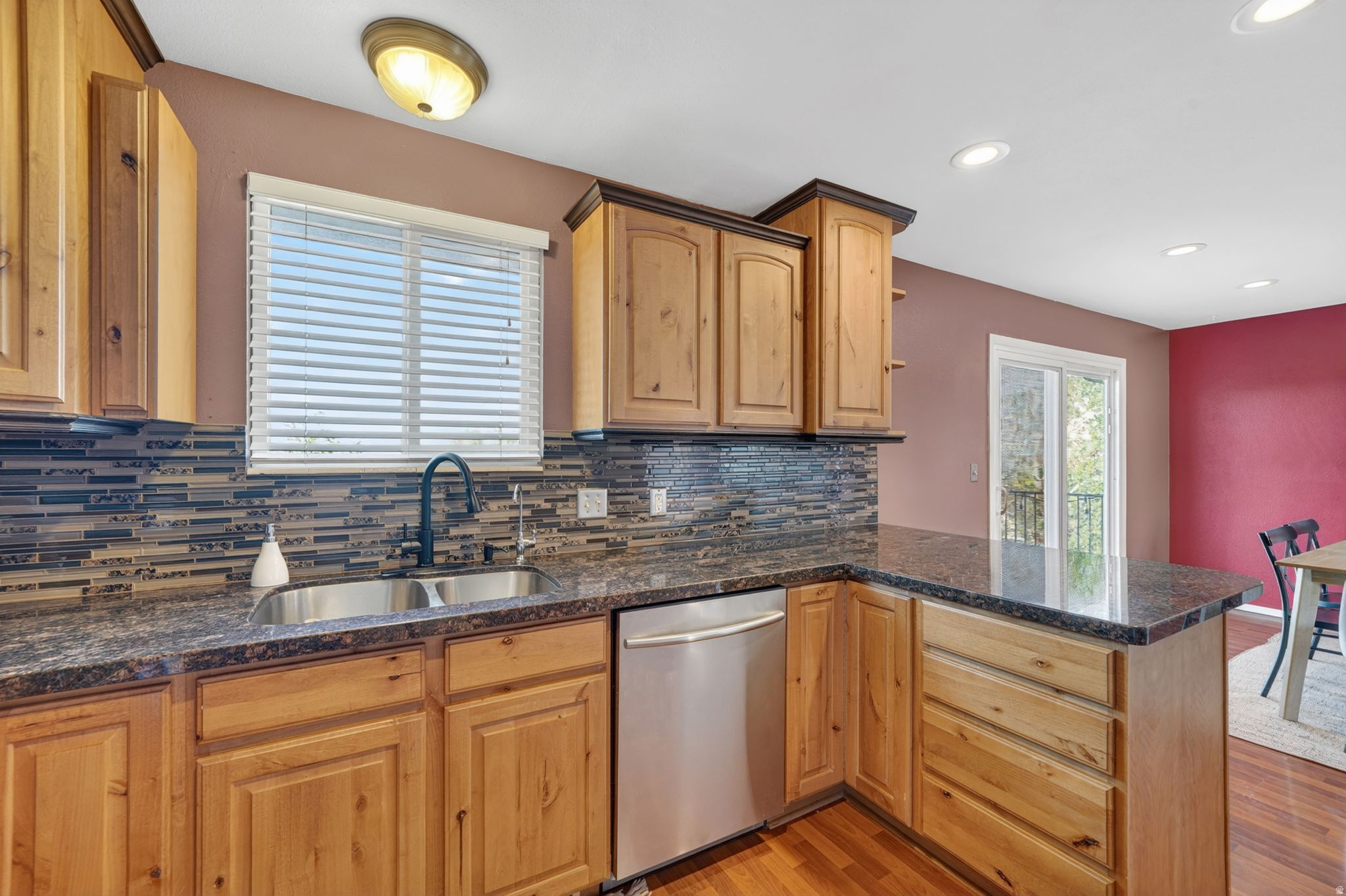 CREEKVIEW - Residential