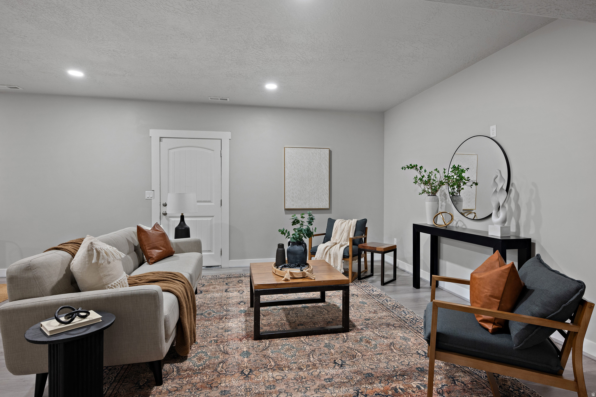 HYDE POINT - Residential