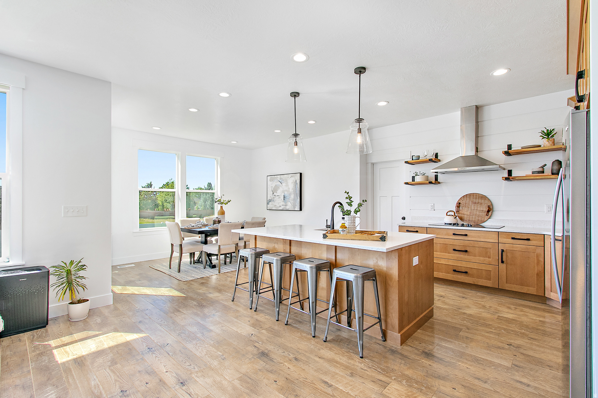 MOUNTAIN RIDGE - Residential