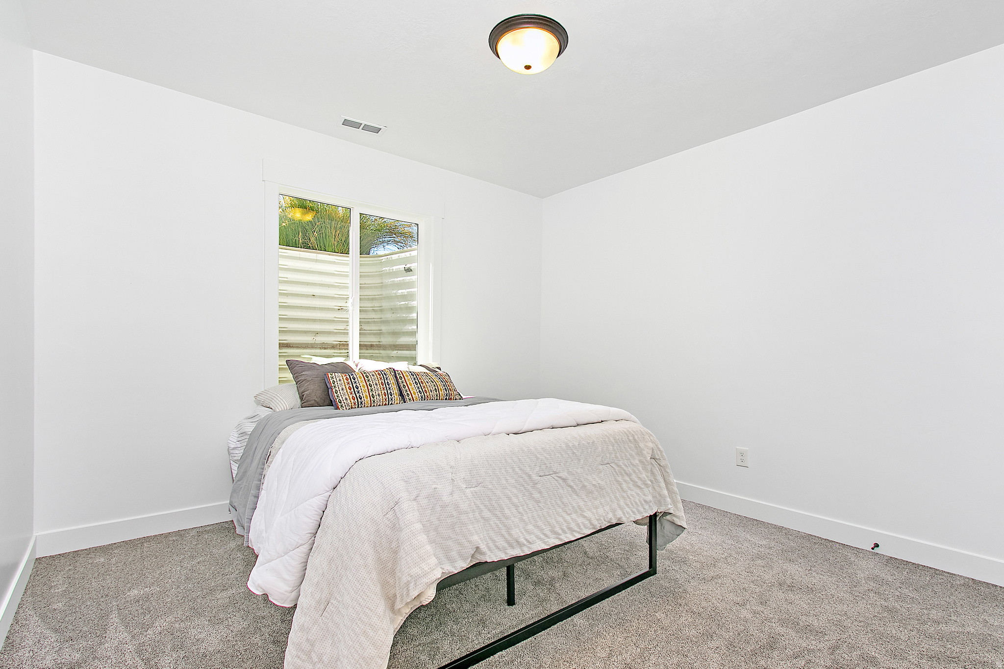 MOUNTAIN RIDGE - Residential