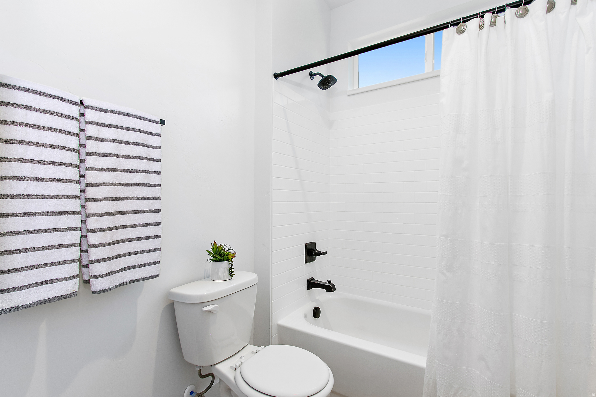 MOUNTAIN RIDGE - Residential