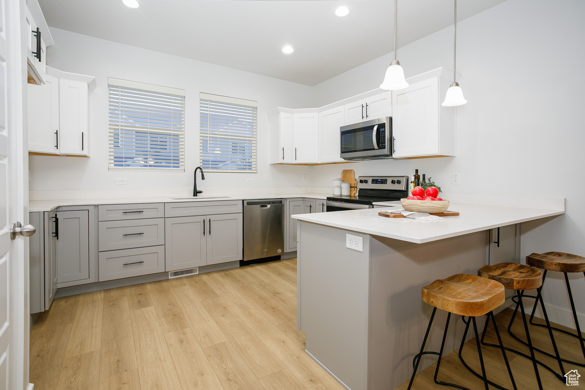 WILLOW POINT - Residential