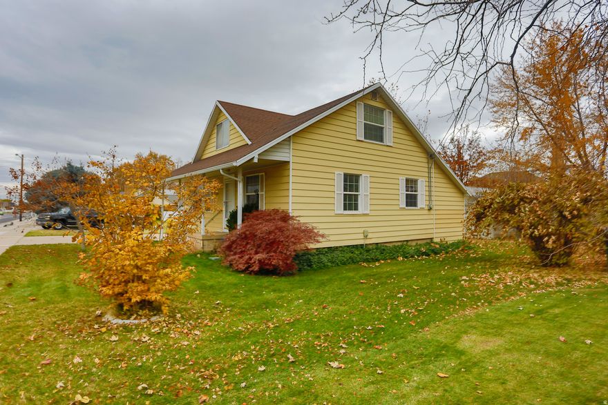 One of the lowest price per sq foot homes in Davis County, in the heart of Syracuse. Only one family has owned the home since it was lovingly built in 1943. This 2000+ sq ft "built solid" era home is a prime candidate for the second owner to build significant sweat-equity. on a well-kept nearly 1/3 acre, with lush healthy lawn, mature trees & a large shed/ small barn/garage. Hi quality architectural shingles replaced within the last 15 years.