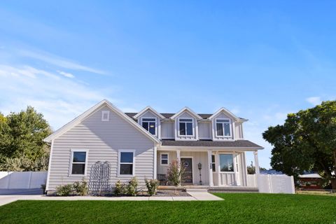 Tiny photo for 740 N 175 E, Harrisville, UT 84404 (MLS # 2142047)