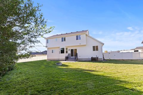 Tiny photo for 740 N 175 E, Harrisville, UT 84404 (MLS # 2142047)