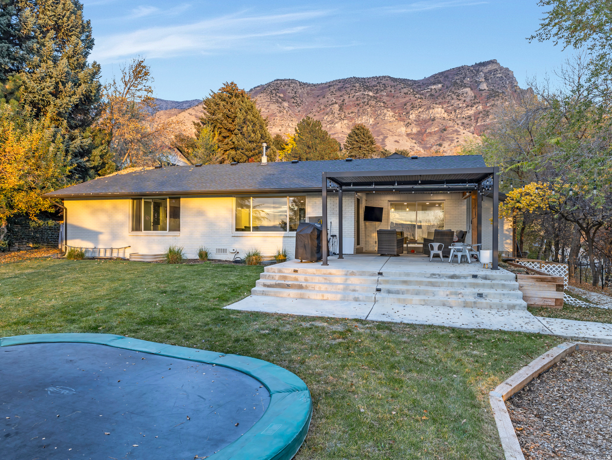 INDIAN HILLS - Residential