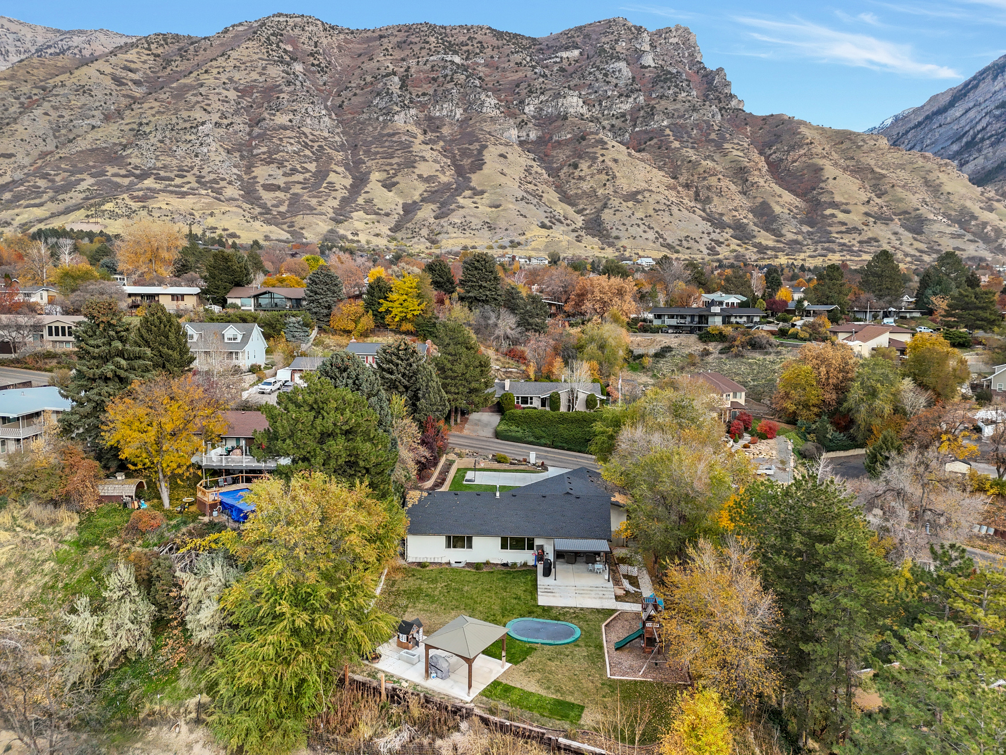 INDIAN HILLS - Residential