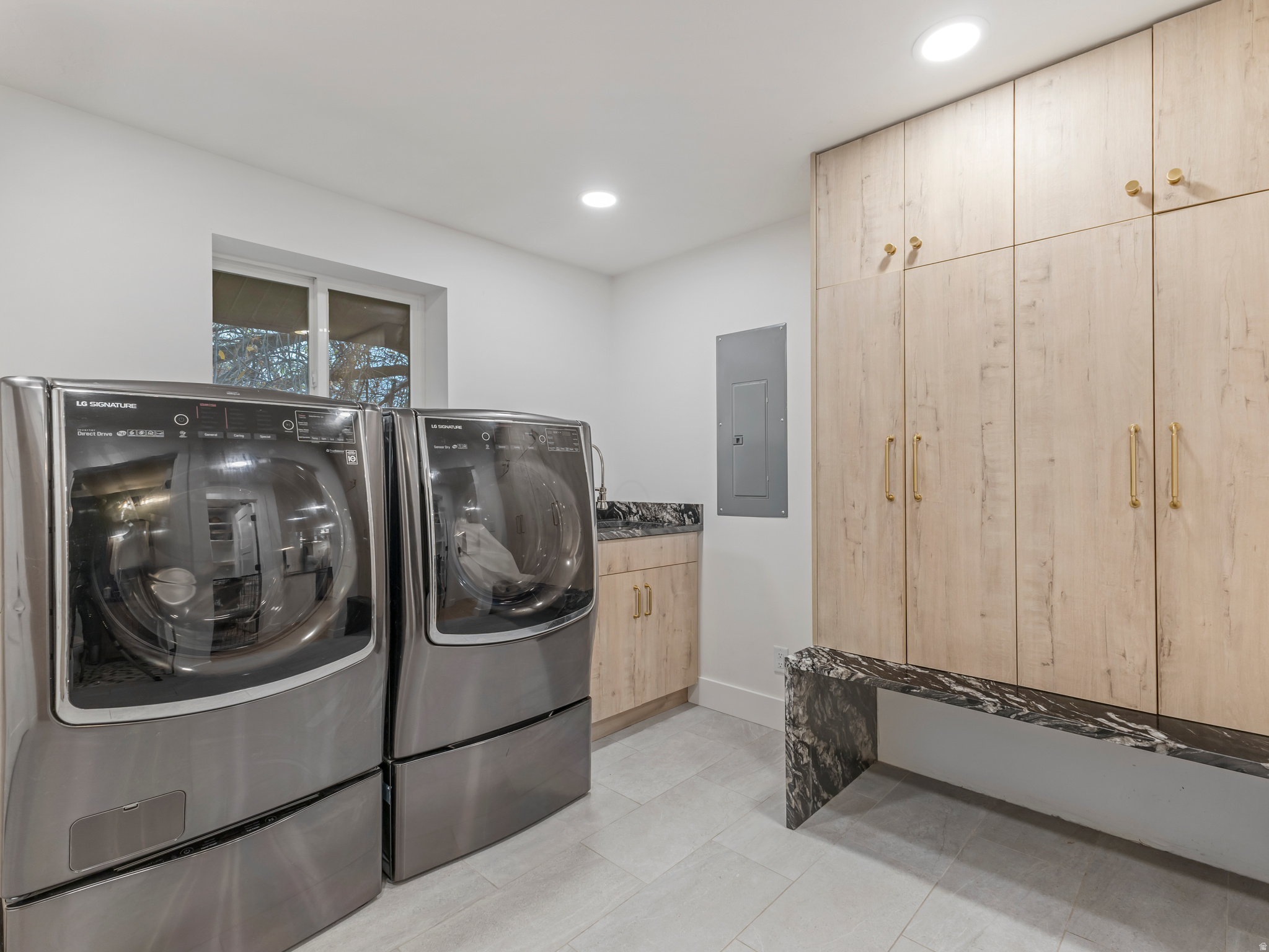 INDIAN HILLS - Residential