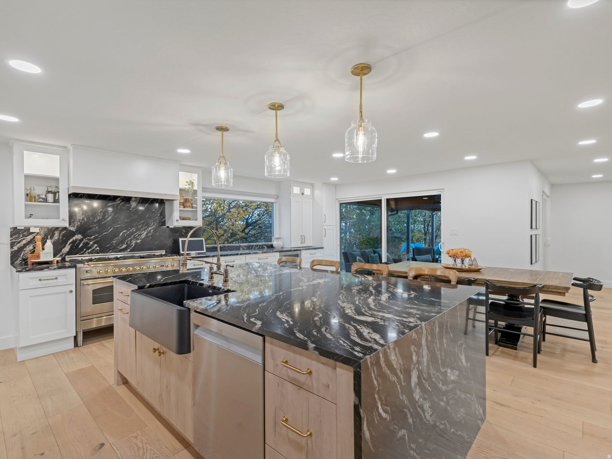 INDIAN HILLS - Residential