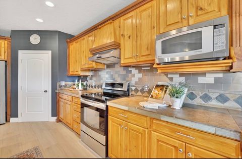 Tiny photo for 587 W CEPHUS RD S, Draper, UT 84020 (MLS # 2144883)