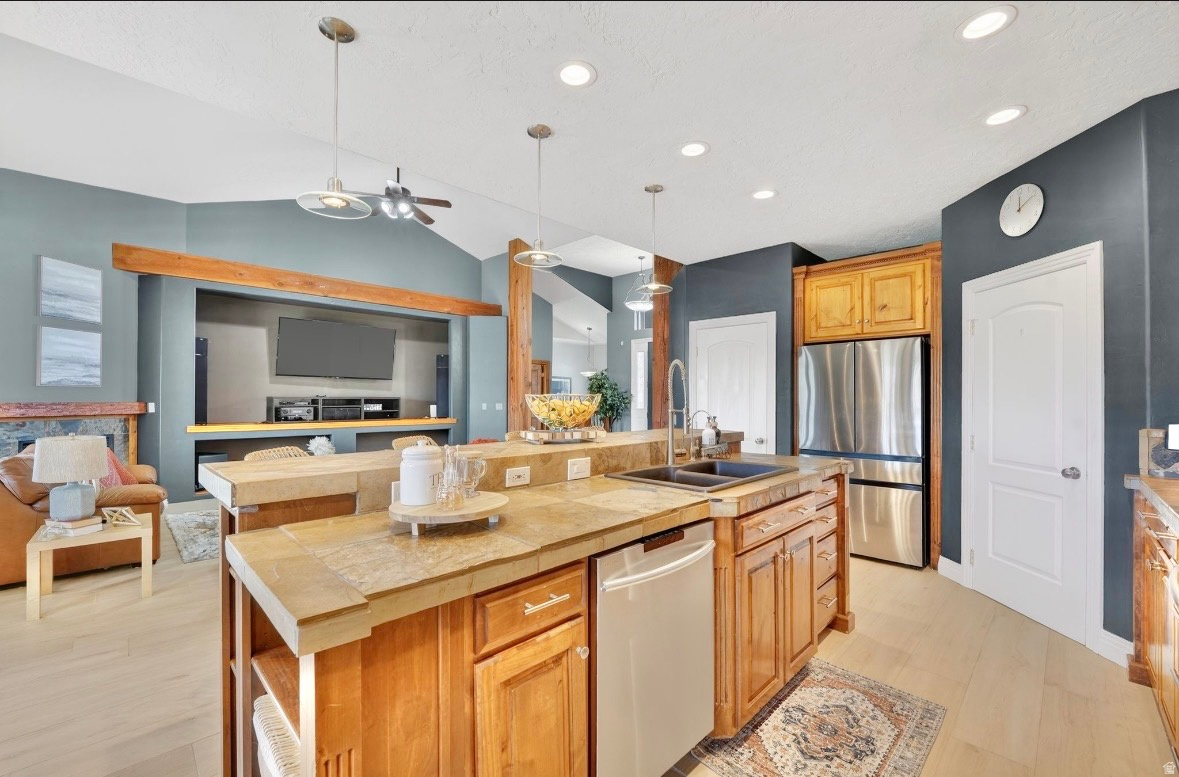 GALENA HILLS - Residential