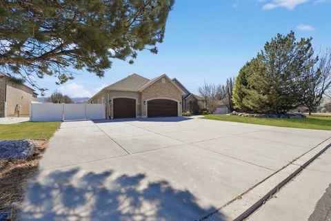 Photo of 587 W CEPHUS RD S, Draper, UT 84020 (MLS # 2144883)
