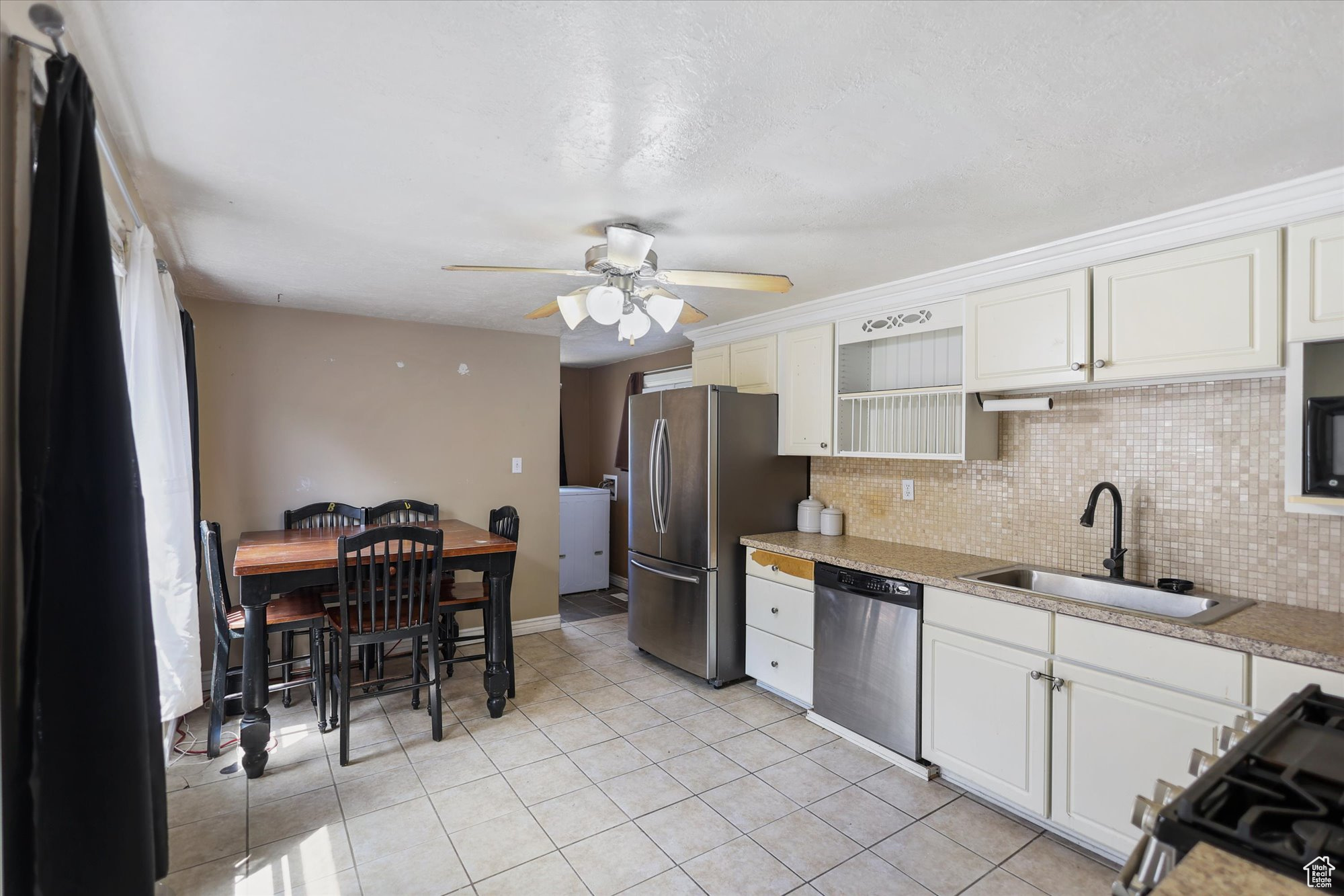 SMITH VILLAGE - Residential