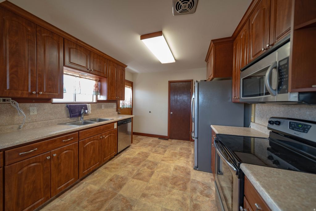 Photo of 2798 S HIGHWAY 10 E, Price, UT 84501 (MLS # 2139008)