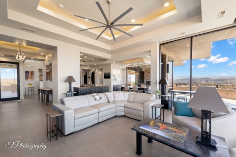Tiny photo for 2001 W GRAYHAWK CIR W, Saint George, UT 84770 (MLS # 2169446)