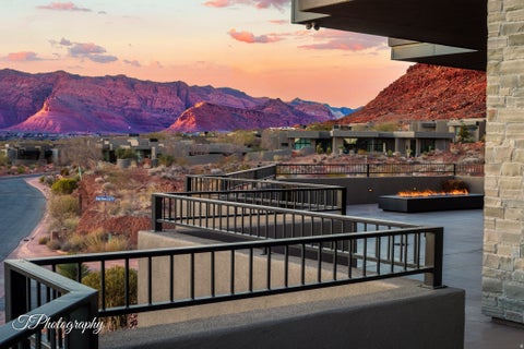 Tiny photo for 2001 W GRAYHAWK CIR W, Saint George, UT 84770 (MLS # 2169446)