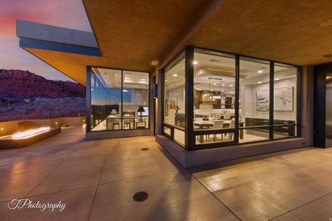 Tiny photo for 2001 W GRAYHAWK CIR W, Saint George, UT 84770 (MLS # 2169446)