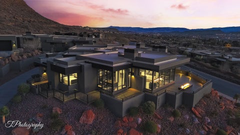 Tiny photo for 2001 W GRAYHAWK CIR W, Saint George, UT 84770 (MLS # 2169446)