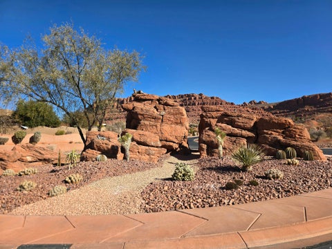 Tiny photo for 2001 W GRAYHAWK CIR W, Saint George, UT 84770 (MLS # 2169446)