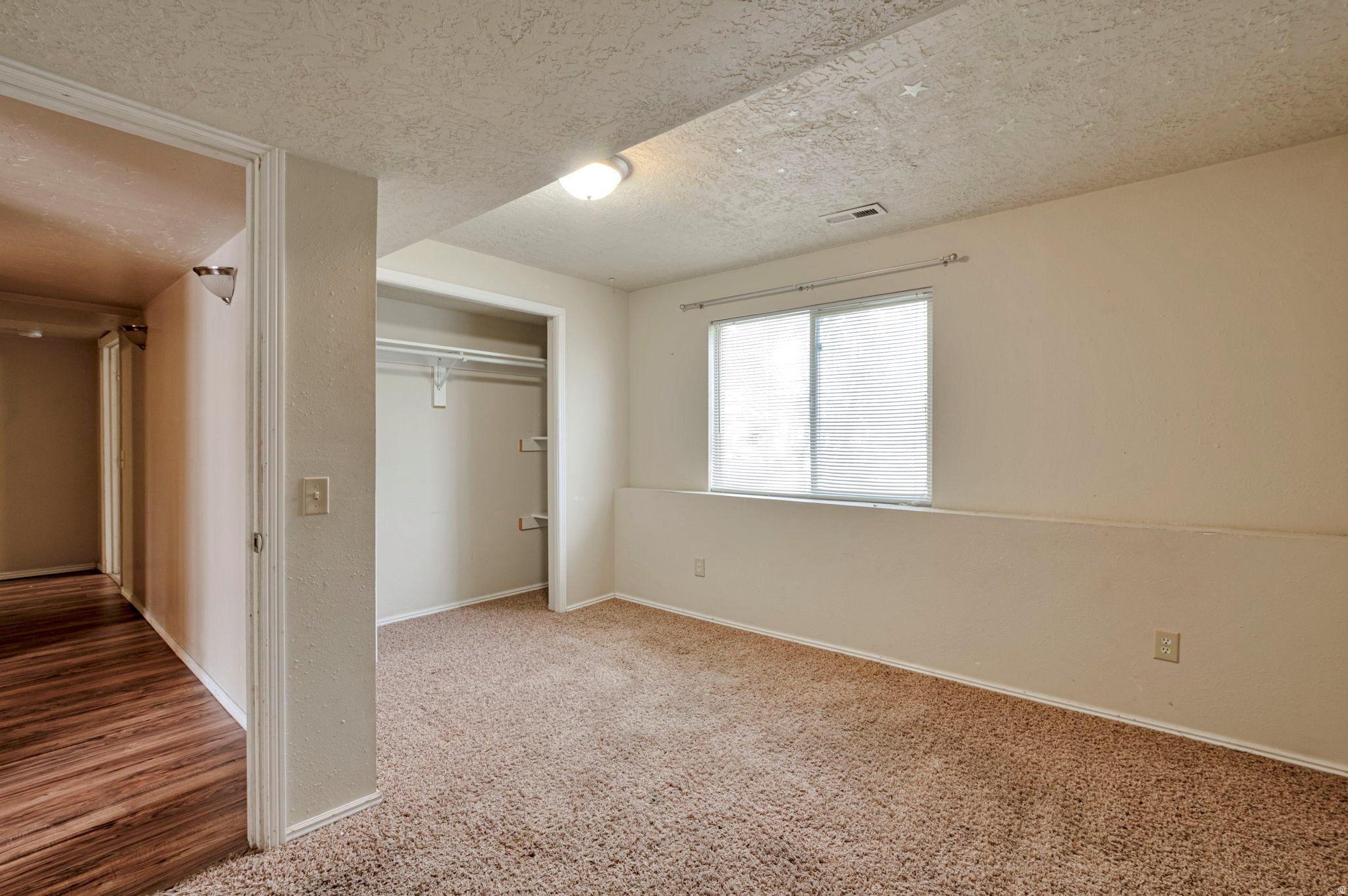 VALLEY HI - Residential