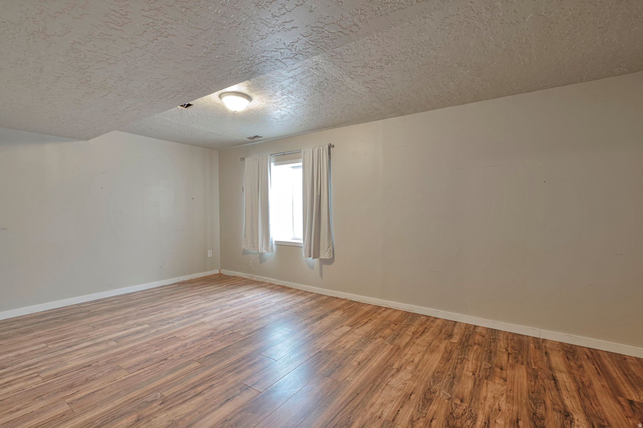 VALLEY HI - Residential