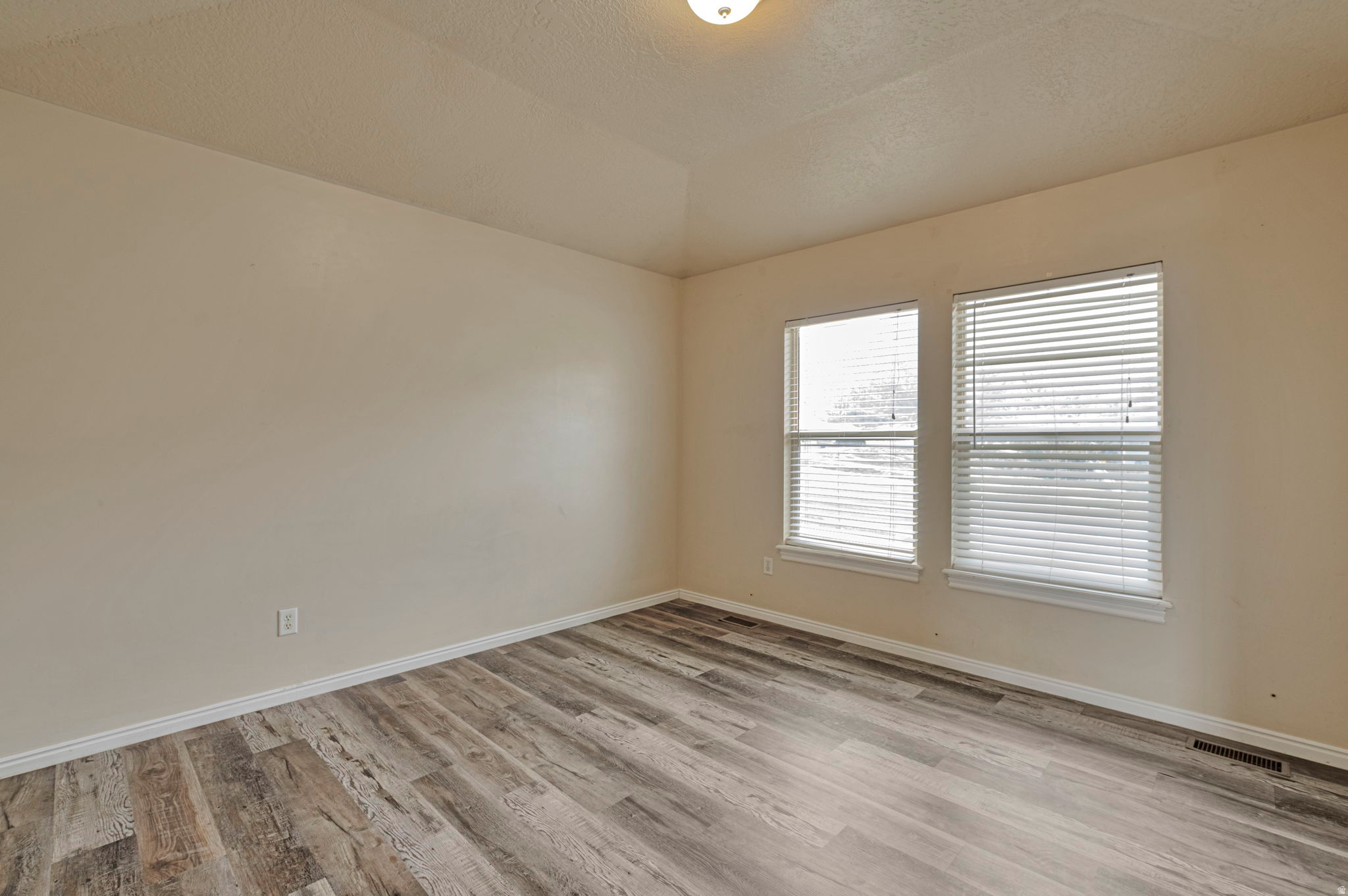 VALLEY HI - Residential