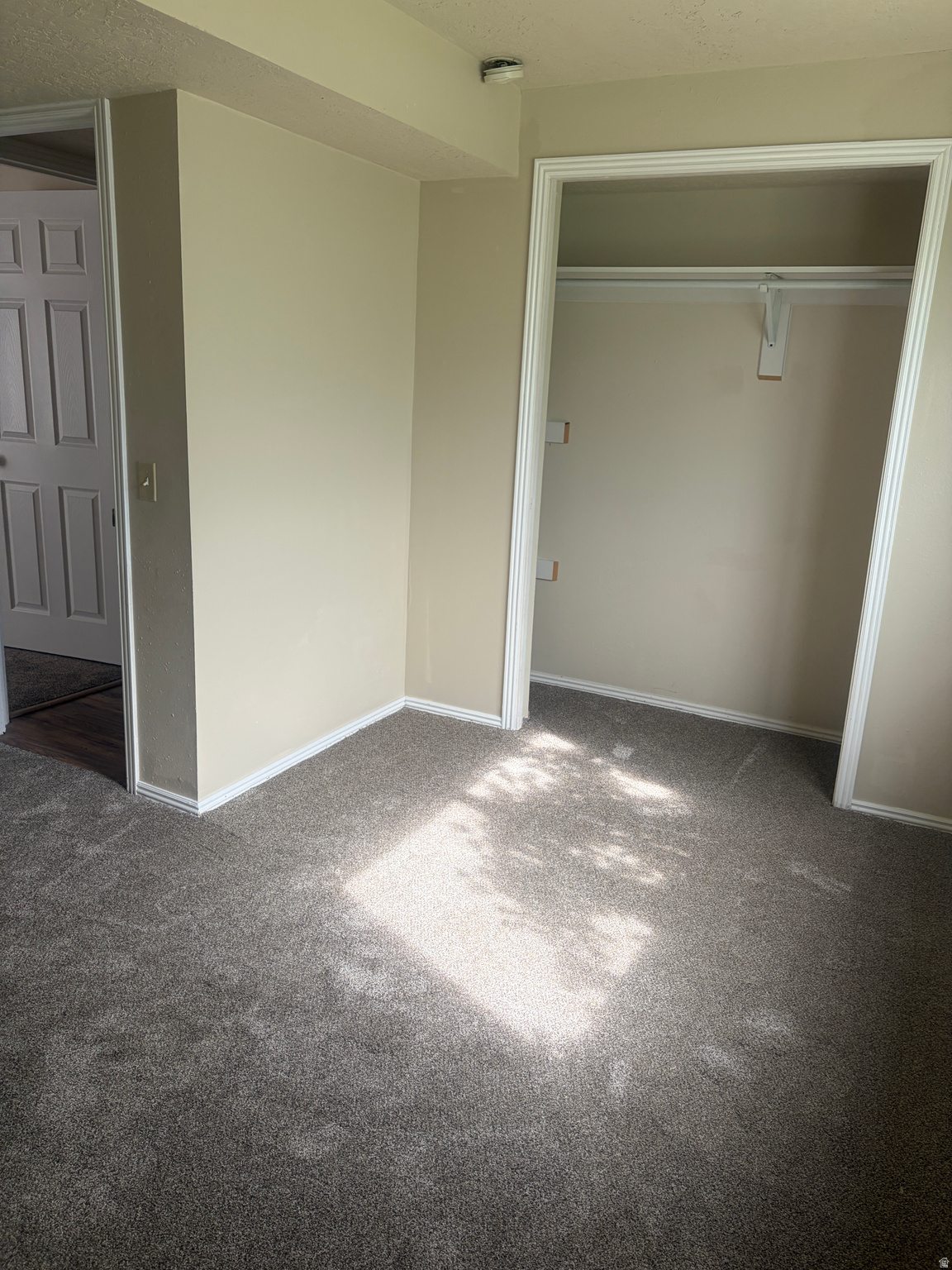 VALLEY HI - Residential