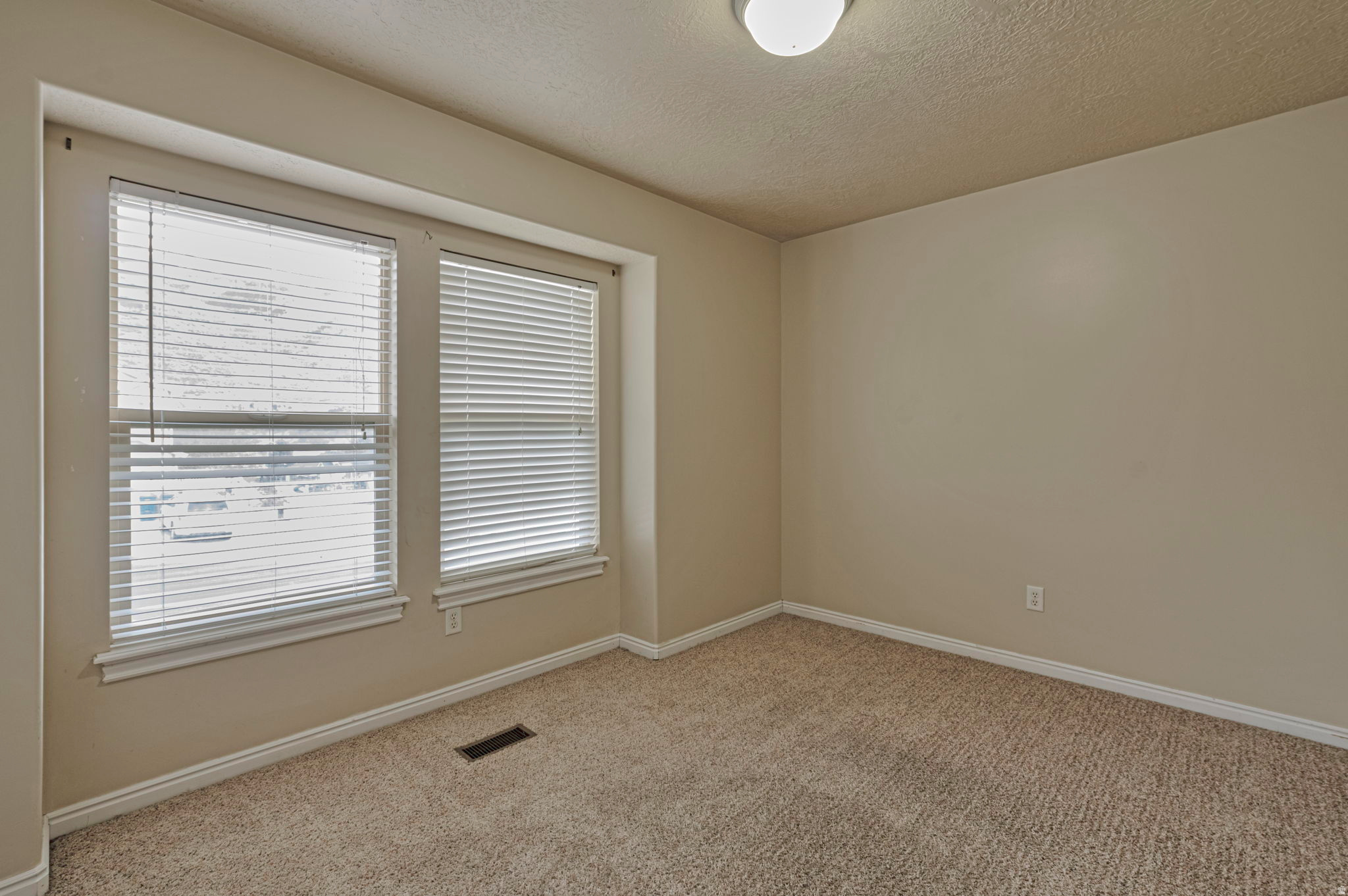 VALLEY HI - Residential