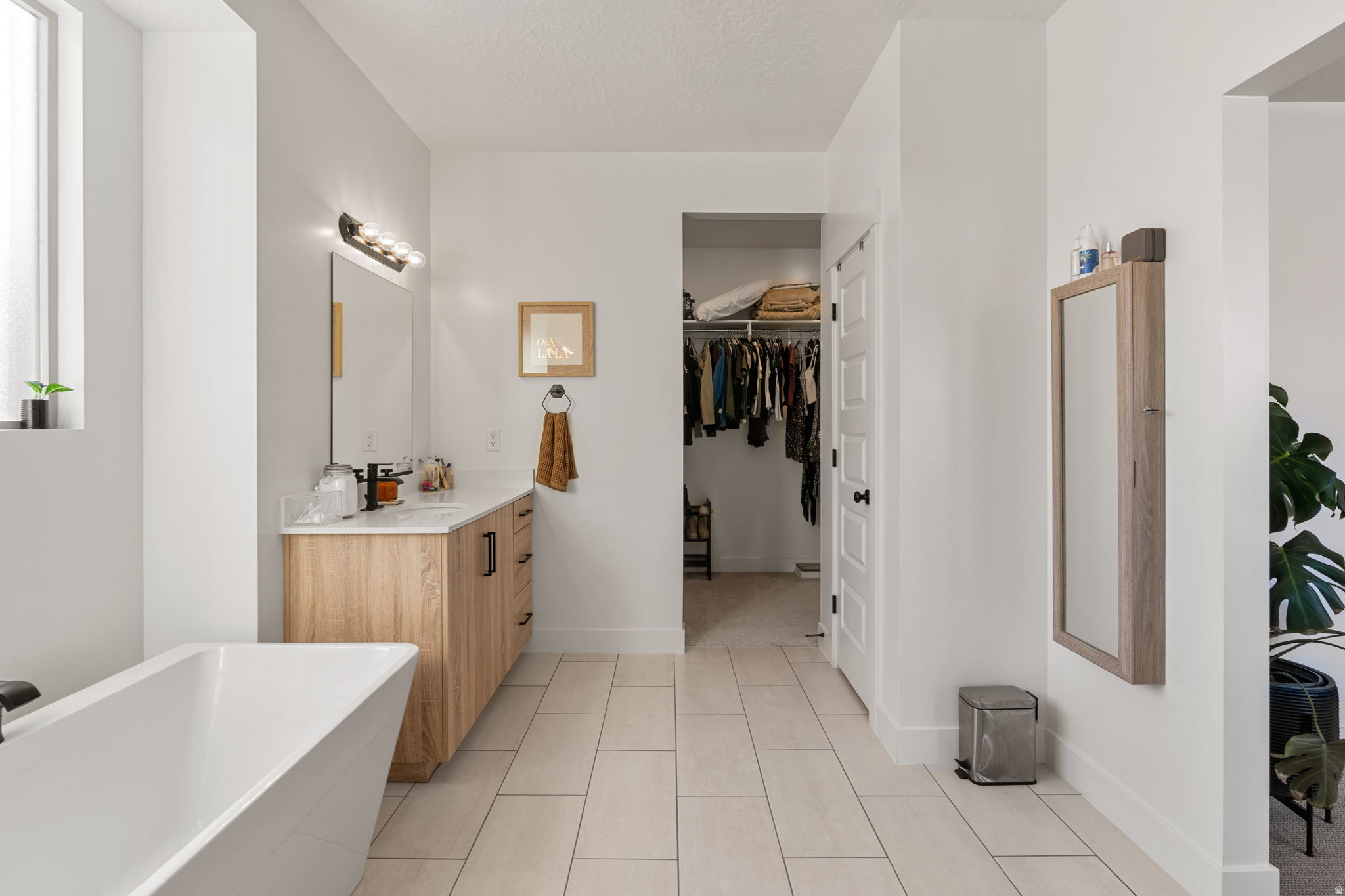 WHITE HILLS - Residential